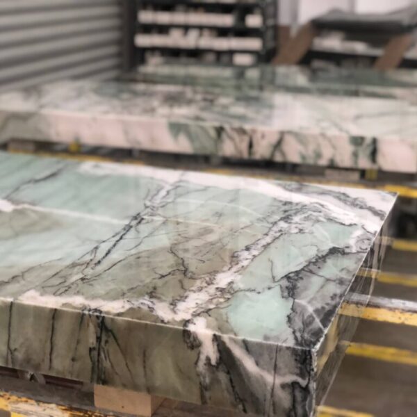 desks for Francini Tiffany Quartzite (1)
