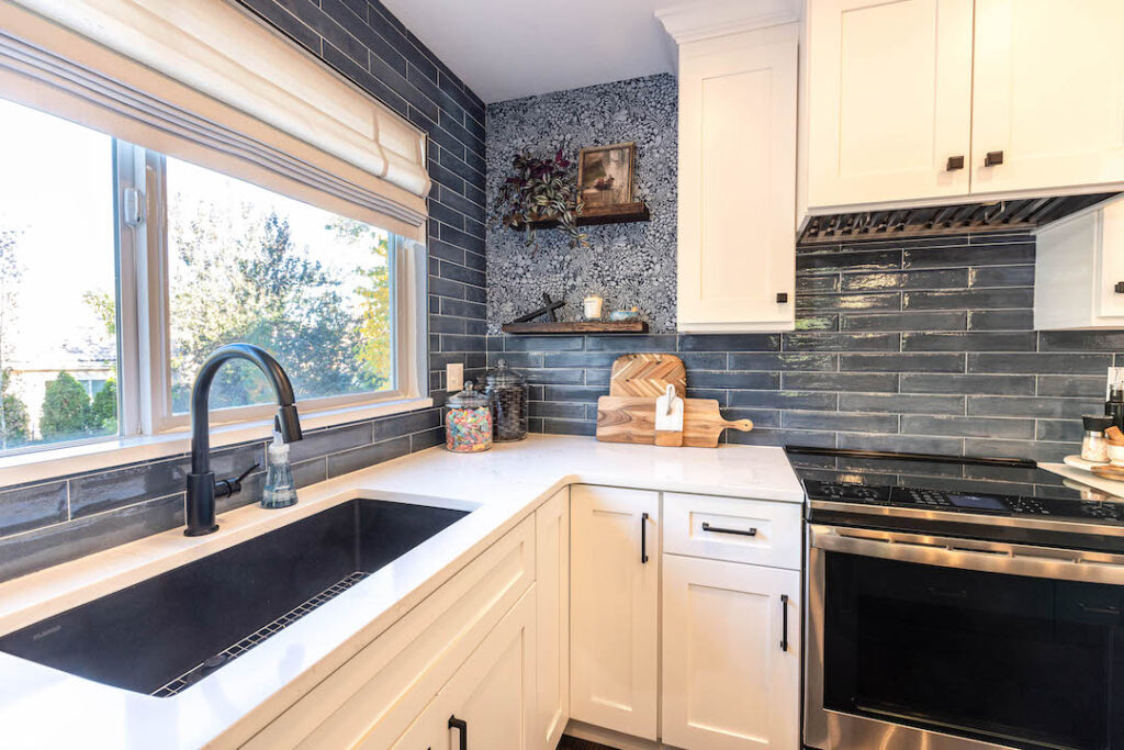 Mistero Pental Quartz Countertops with stone tile